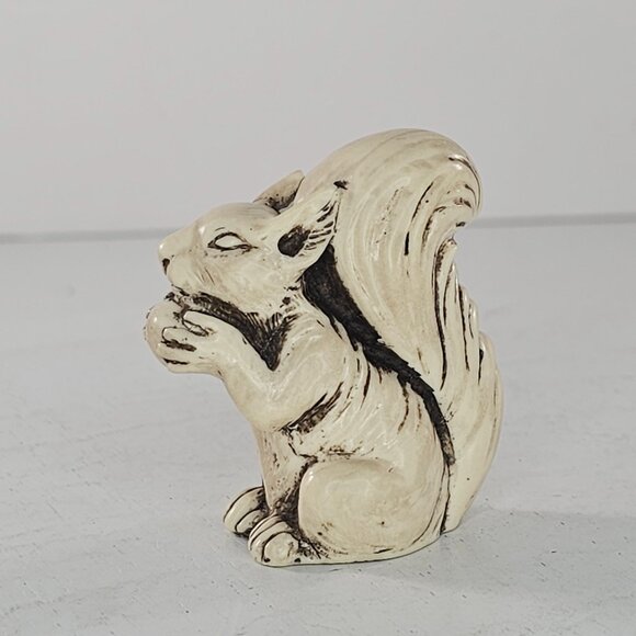 Vintage Italian Squirrel Figurine By Wony Ltd Resin - Picture 7 of 7